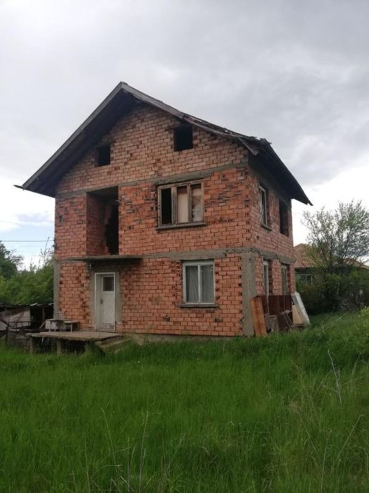 Къща в с. Ярджиловци