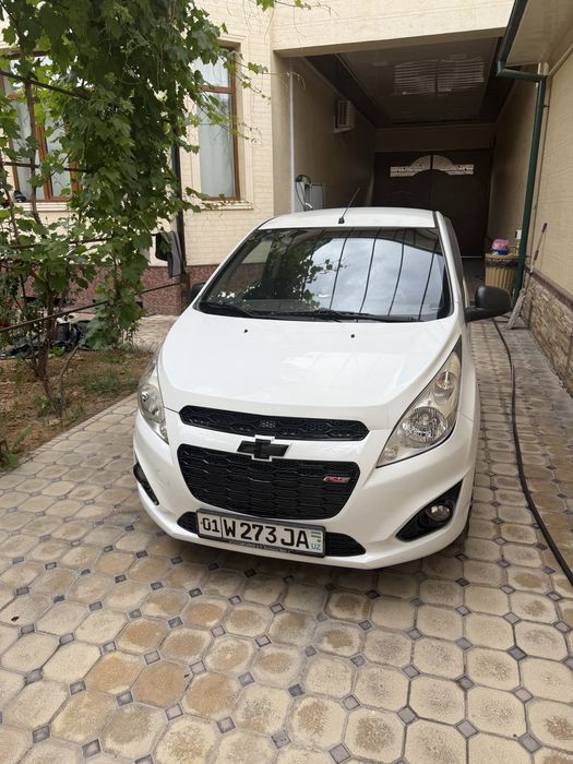 Spark avtomat 2011yil 135000 probeg