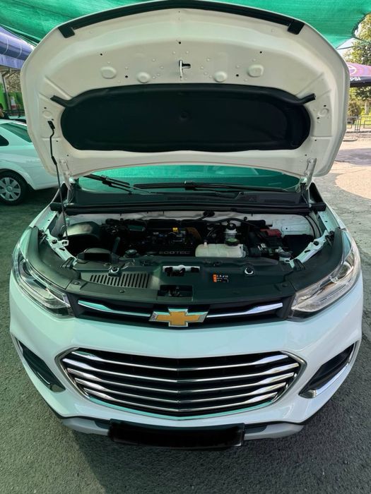 Traker 1 Premier год 2019 пробег 51000, чистая, обьем 1,8