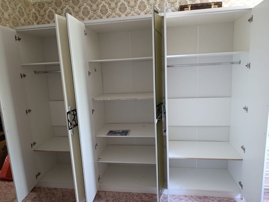 Спальный гарнитур сатылады!