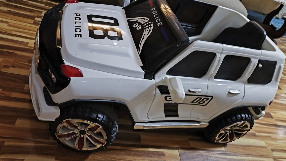 Детская машинка...