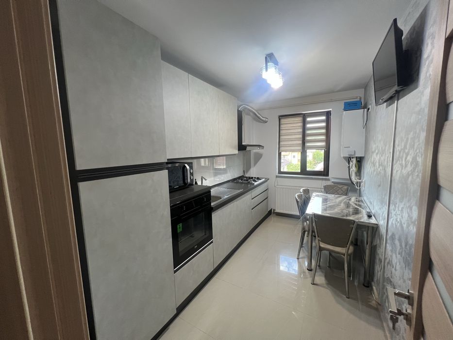 Închiriez apartament cu 2 camere bloc nou loc parcare inclus/Trivale magic