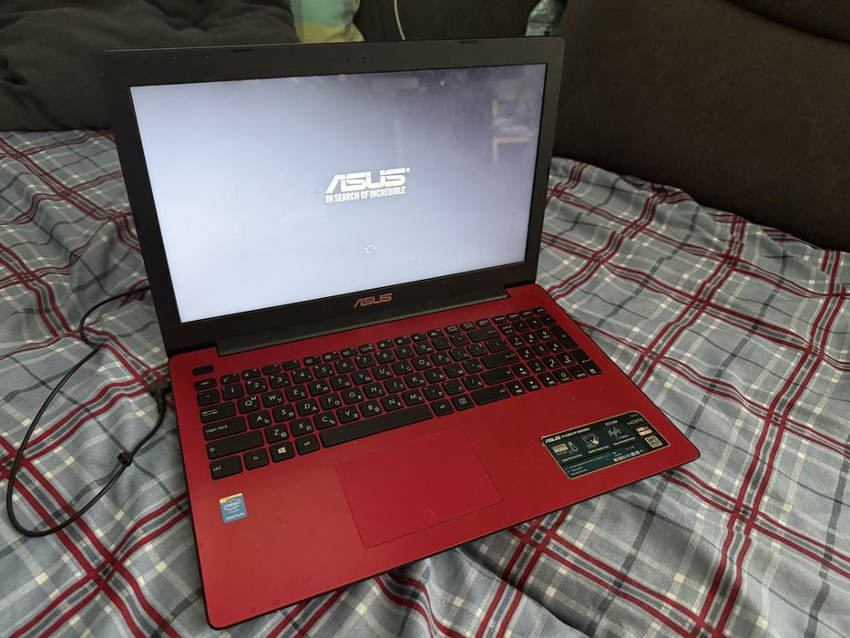 Лаптоп ASUS X553M
