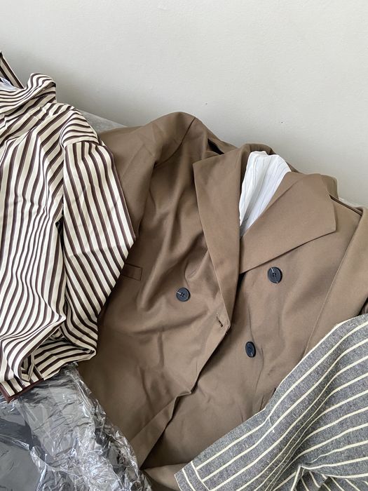 Продам срочно Костюмы двойки