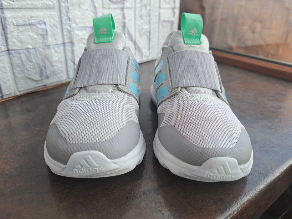 детски маратонки Adidas,кецове,спортни обувки,адидас,ном.30 за момче