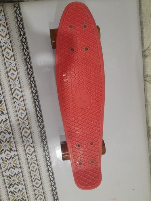 Продам пенниборд в хорошом состояний