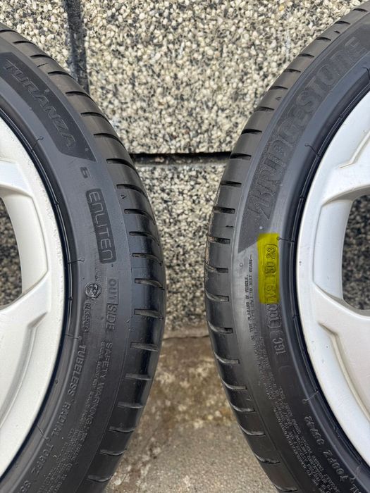 Bridgestone 225/45/17 (ДОТ5023) Летни Гуми