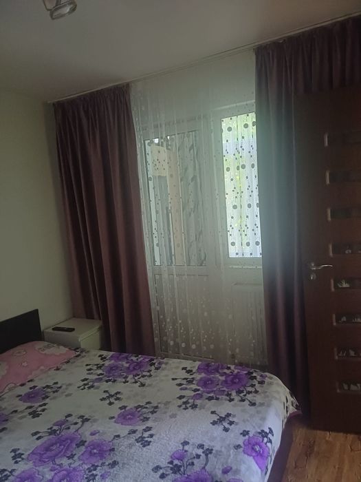 Vând Apartament cu 3 camere , etaj 1