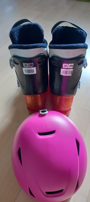 Ски обувки номер 24