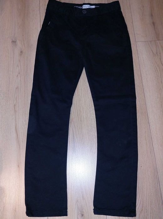 Blugi negrii băieți