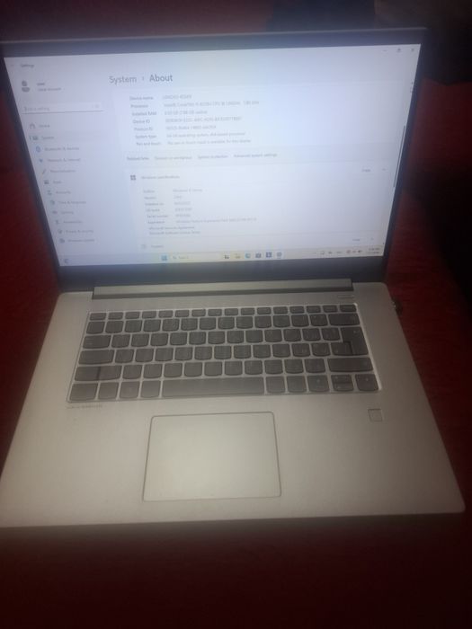 ПРОДАВАМ лаптоп Lenovo 530S - 15IKB