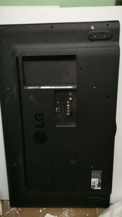 Продам телевизор б/у на запчасти