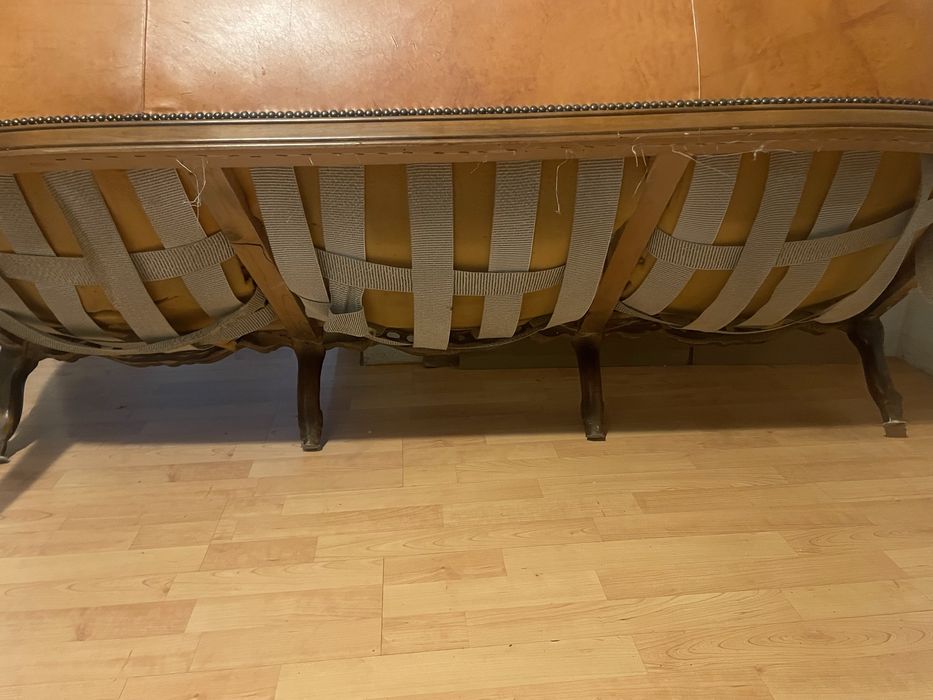 Canapea in stil baroc