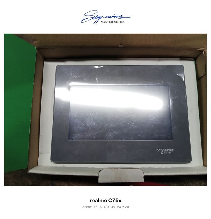 Schneider Electric HMIGXU3512 — сенсорная HMI-панель 7", 24 VDC, Ether