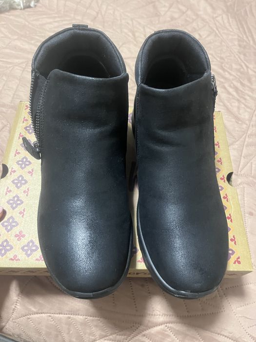 Ghete dama Skechers 38