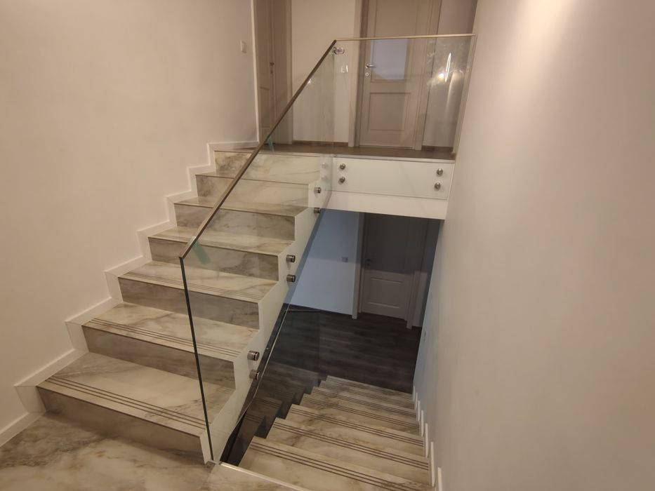 In rate!! Balustrade Sticlă Premium (Scări , Balcoane) – În Rate! Sticlă Securizată & Laminată