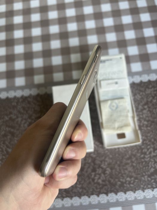 Продам Samsung Galaxy J3