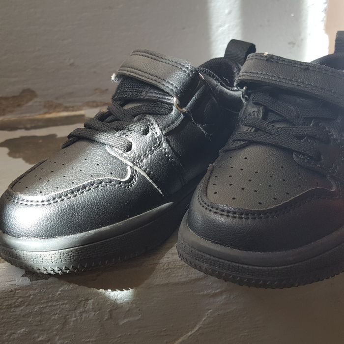 Adidasi negrii 23 apawwa incaltaminte sport