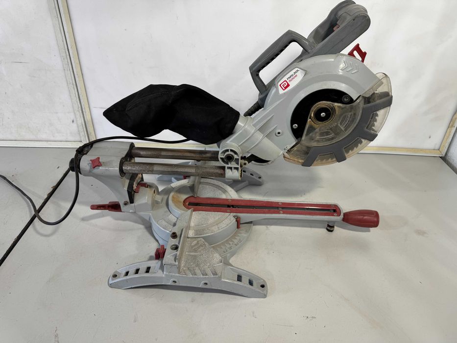 Циркуляр пендула - Pro 1500W / 210мм