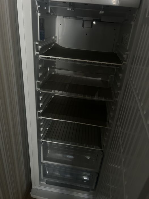 Морозильник не рабочий