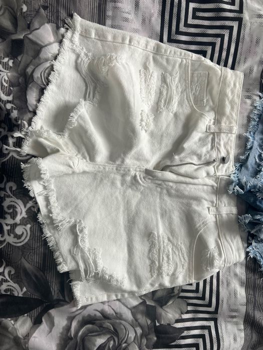 Дамски къси панталони