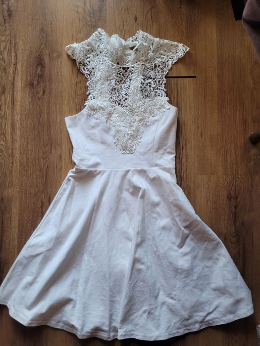 Бяла рокля,размер С М