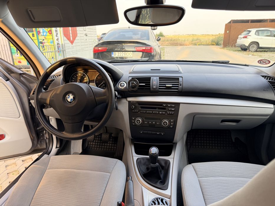 BMW Seria 1, 2009, euro 5, 2 litri benzina, impecabila