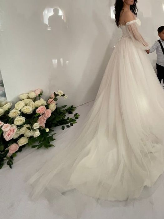 Продам свадебное платье