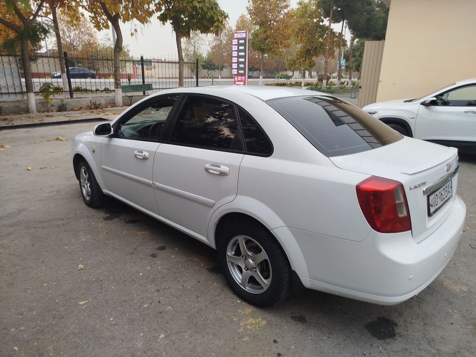 Продаётся Шевроле Лачетти.