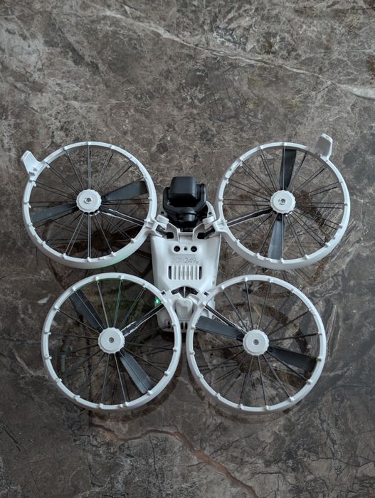 Drona dji flip ca noua