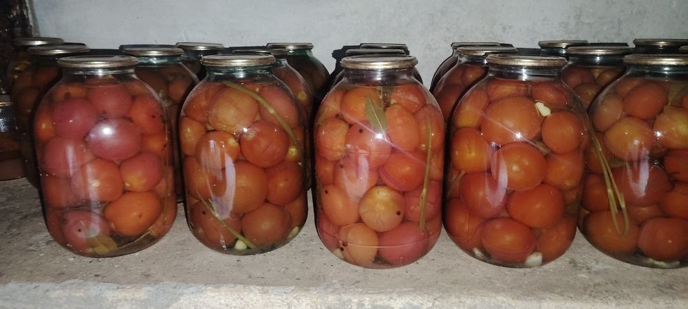 Продам огурчики, помидорчики