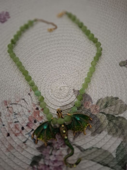 Colier peridot fațetat cu dragon 43 cm lungime reglabil