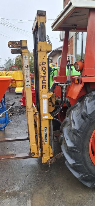 Lift hidraulic tractor agricol