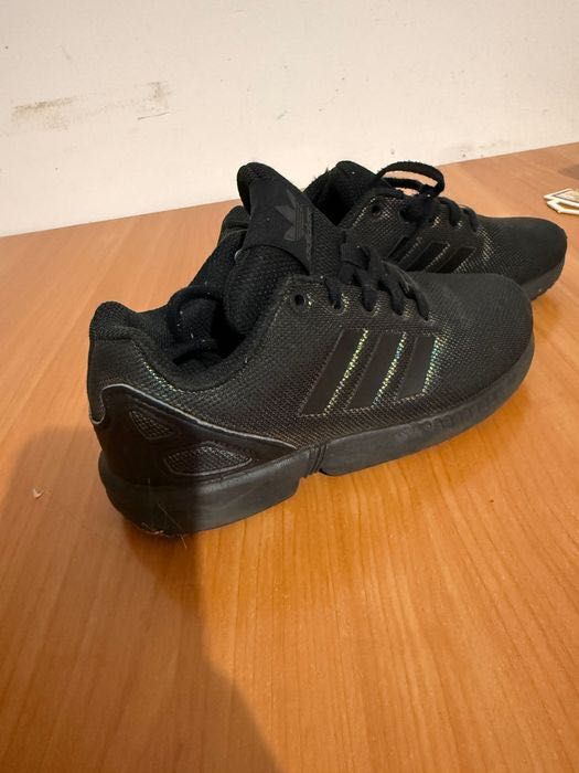 Маратонки.  Adidas