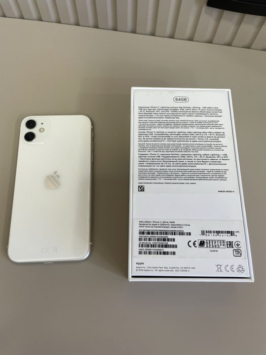 Продам Iphone 11 белый