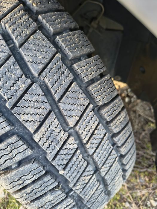 Vând sau schimb cu teren extravilan la țară 100 km de ARAD maxim