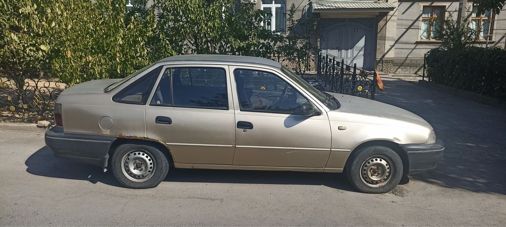 Neksia sotiladi srochna