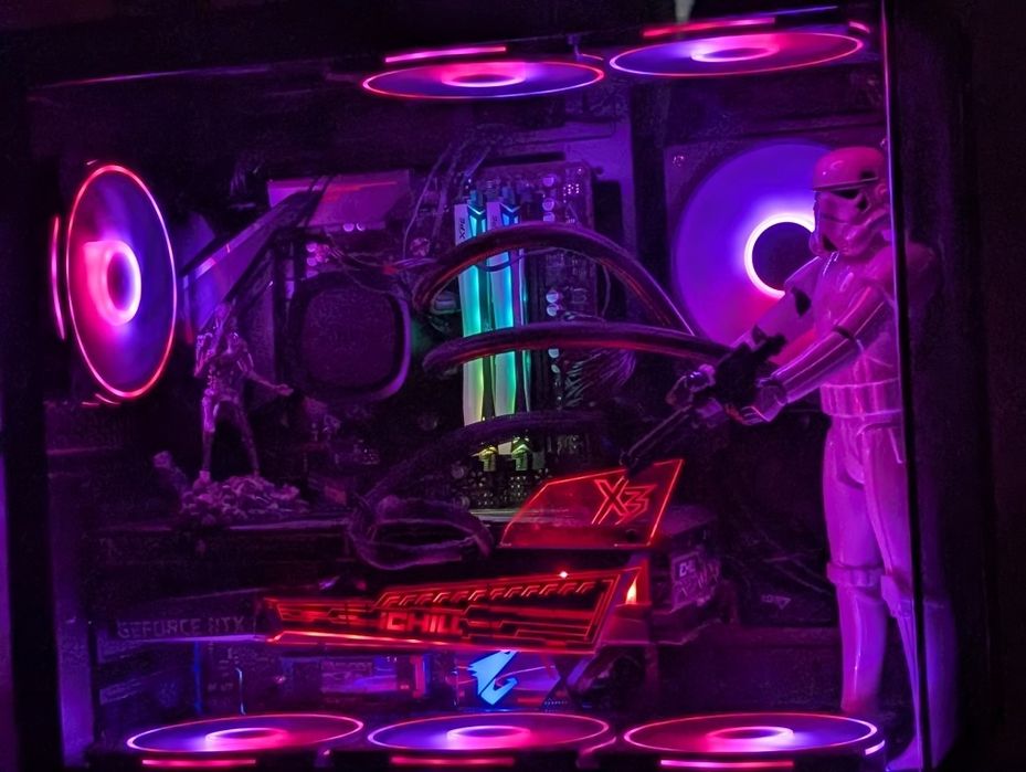 Мощен Геймърски Компютър / Ryzen 7 5800X / RTX 3060 Ti iChill / 16GB RAM
