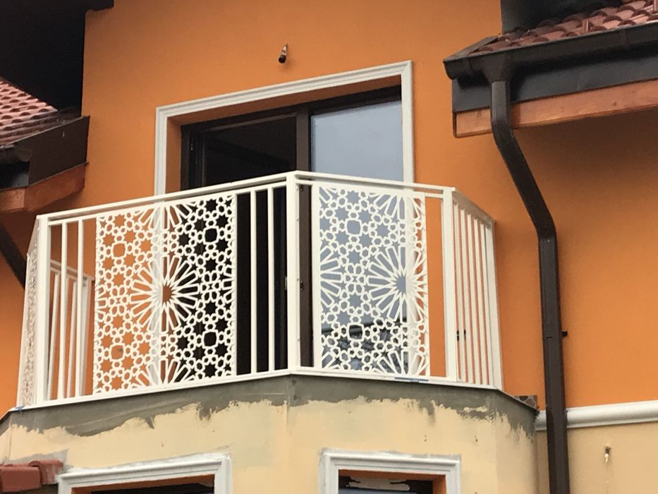 Confectii metalice usoare