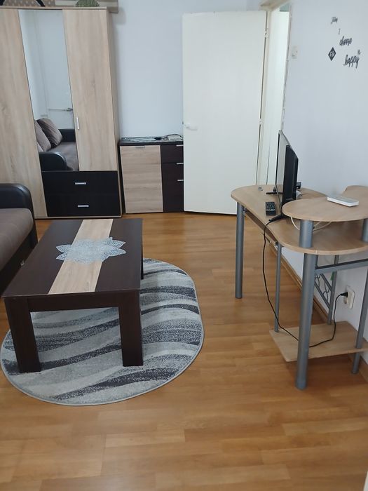 Închiriez apartament o camera
