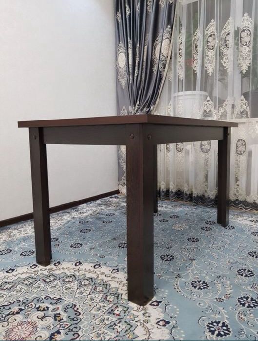 Продам кухонный стол