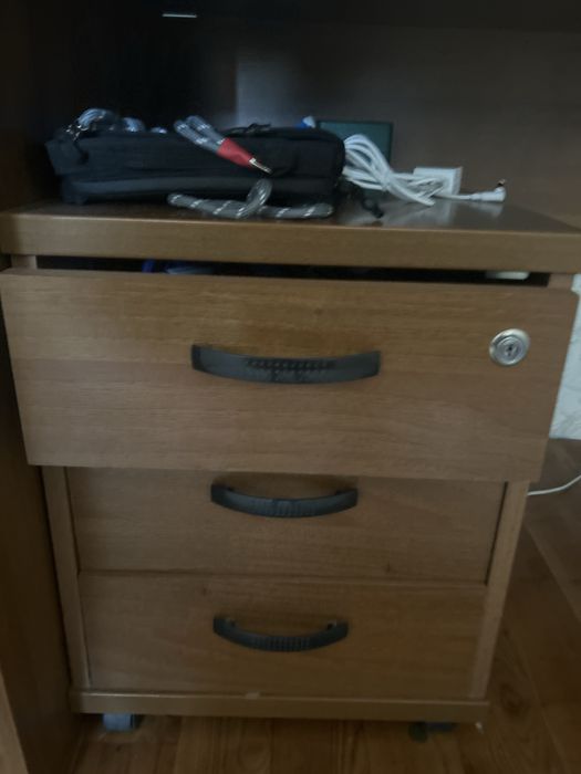 Компьютерный стол