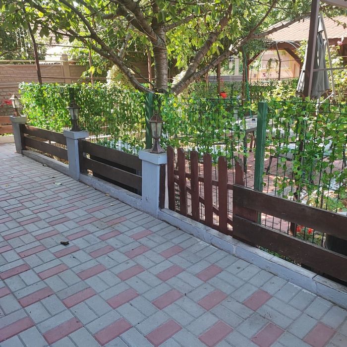 Casa 180 mp utili + 70 mp anexe in centrul Craiovei