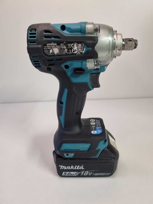 Makita DTW300 Masina de insurubat cu impact Li-Ion 18 V  1/2 580 Nm