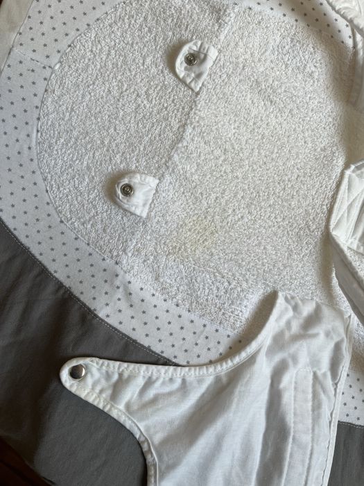 Антирефлуксна възглавница с 30° наклон за бебе