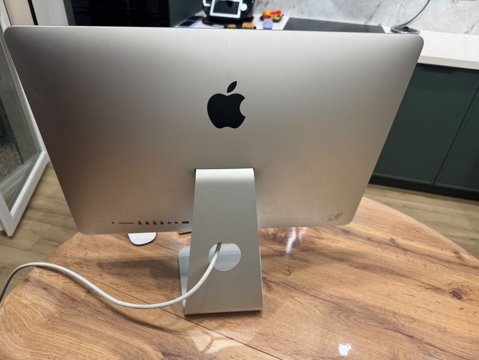 Продам Apple iMac 21,5” Late 2014
