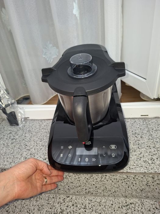 Robot multifunctional