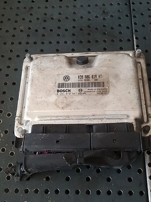 Ecu calculator motor 1.9 tdi skoda fabia 1 038906019ht 0281010947