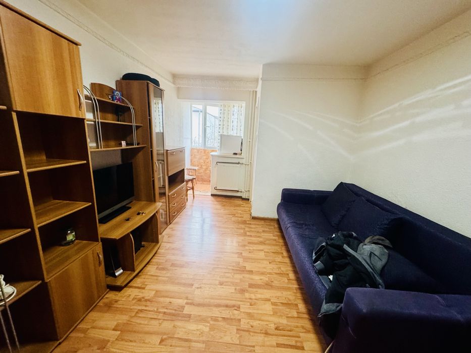 Garsoniera de Inchiriat Gara  Nicolina 10 minute de Palas Mall