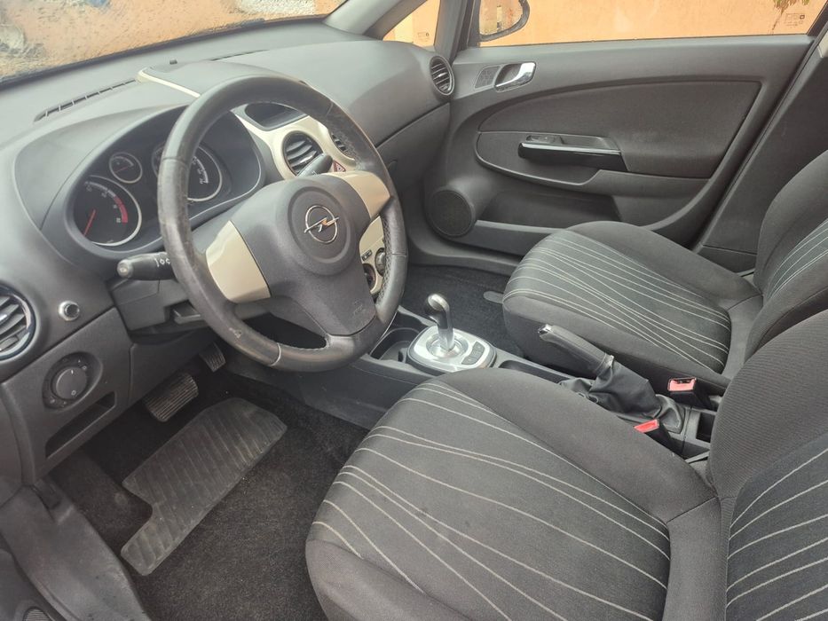 Opel corsa D cutie automata